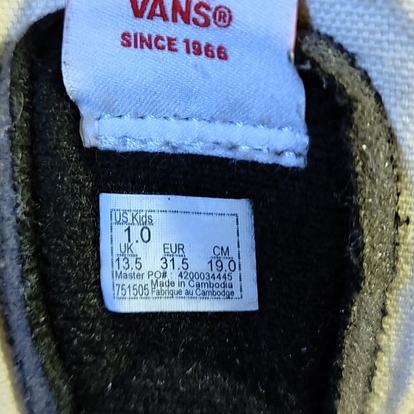 Vans - Picture 6 of 6